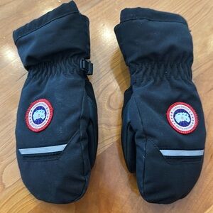 Canada goose kids gloves